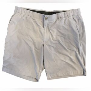 Under Armour Heatgear Flat Front Shorts Men’s 42 Grey Herringbone
